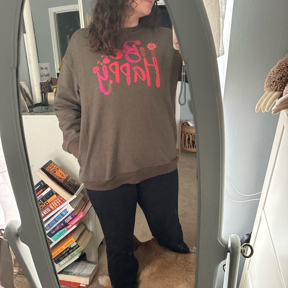 Natural Life “Be Happy” Swestshirt
